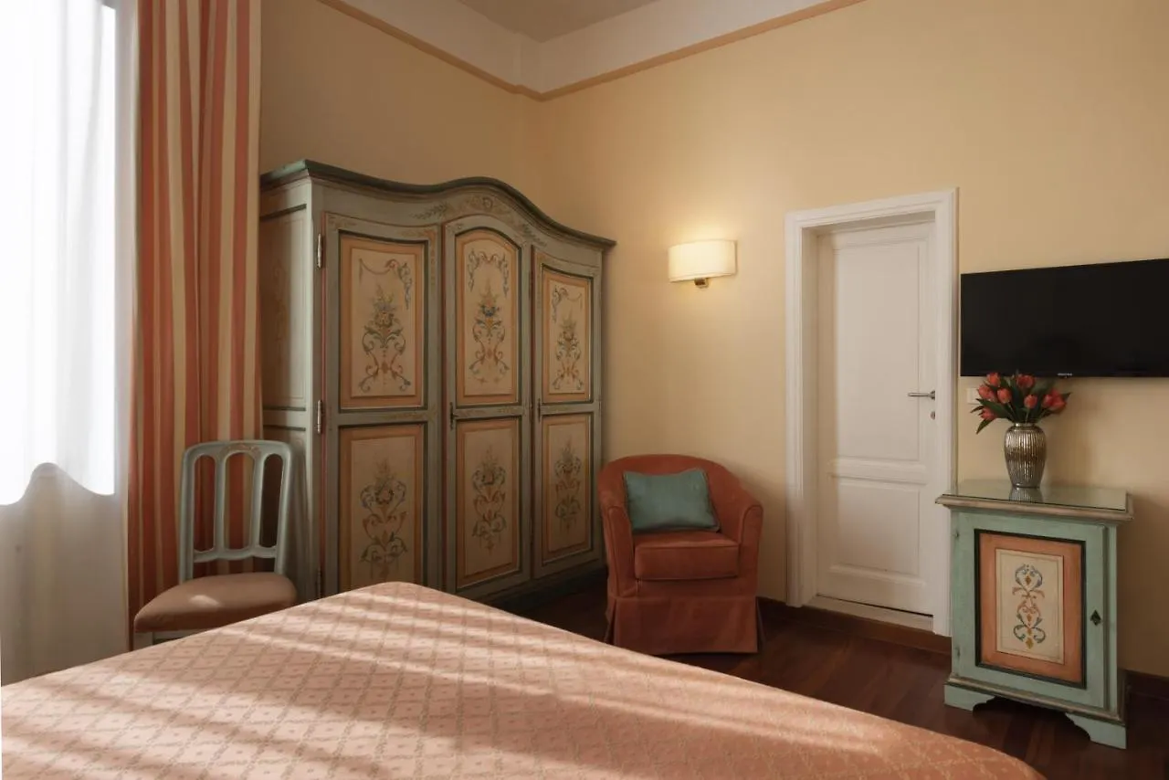 Hotel Parma E Oriente Wellness & Spa 몬테카티니테르메 4*,  이탈리아